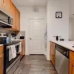 Cozy 2-Bedroom Apartment With Pool View @ Domain Northside